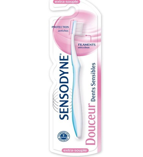 extra-1.jpg SENSODYNE BROSSE A DENTS PRECISION EXTRA SOUPLE – Image 1