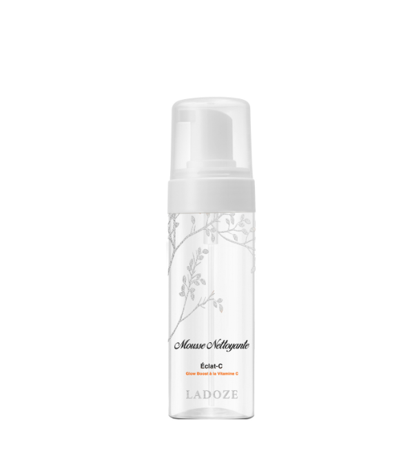 ladoze-mousse-nettoyante-a-la-vitamine-c-1.png LADOZE Mousse à la vitamine C – Image 1